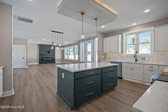 4009 Regina Lane, Ayden, NC 28513