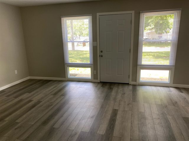 155 Kirkwood Avenue, Springfield, MI 49037