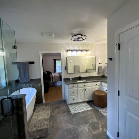 2020 Arbor Bend Street, Bonham, TX 75418