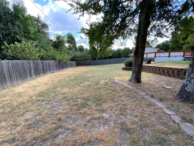 2020 Arbor Bend Street, Bonham, TX 75418