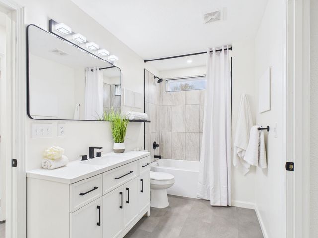 3537 S Bonn Ave, Wichita, KS 67217