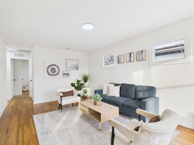 3537 S Bonn Ave, Wichita, KS 67217