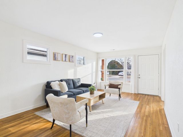 3537 S Bonn Ave, Wichita, KS 67217