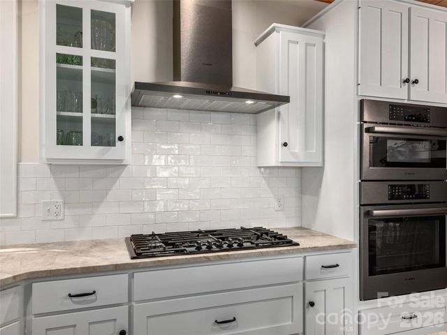 80 Village Pointe Lane, Asheville, NC 28803