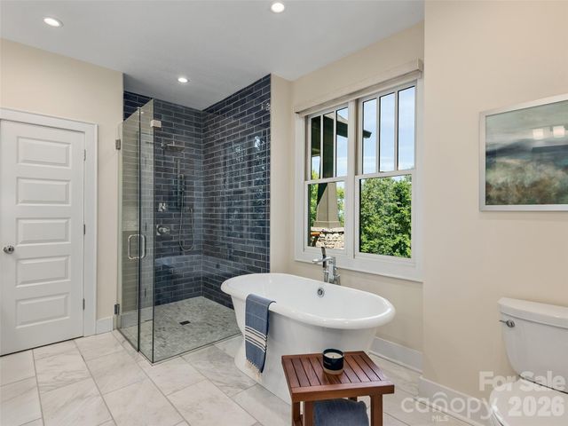 80 Village Pointe Lane, Asheville, NC 28803
