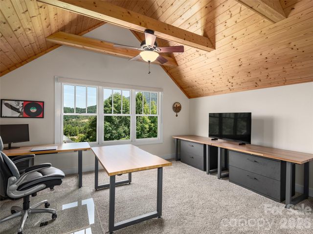 80 Village Pointe Lane, Asheville, NC 28803