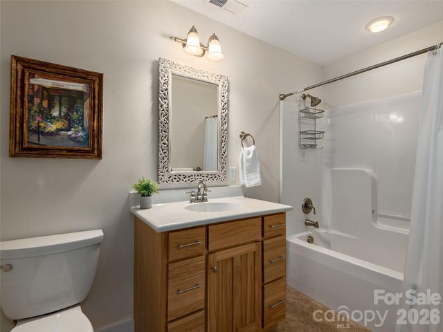 80 Village Pointe Lane, Asheville, NC 28803