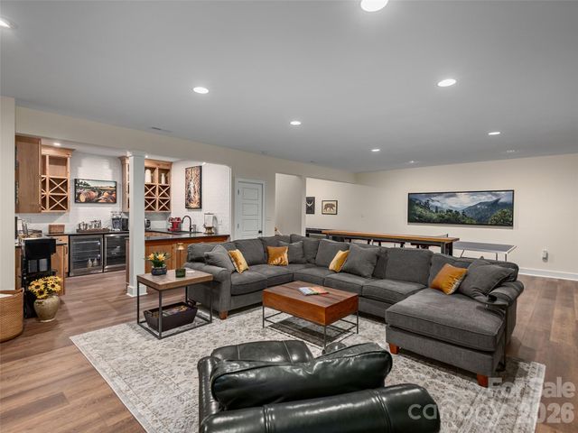 80 Village Pointe Lane, Asheville, NC 28803