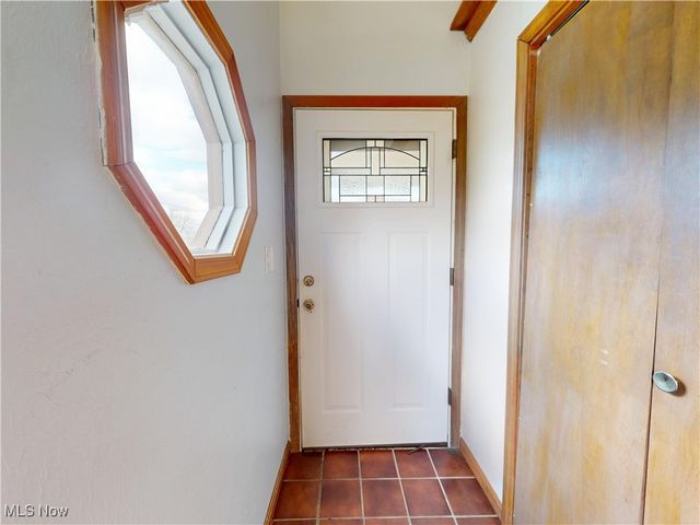 1144 Benton Street, Barberton, OH 44203