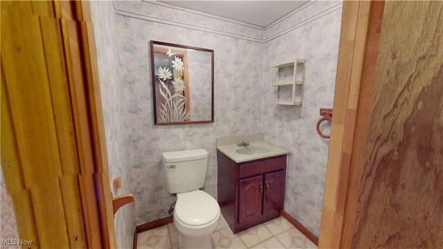 1144 Benton Street, Barberton, OH 44203