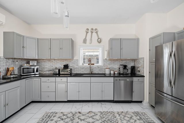 19391 Main ST, Buchanan, VA 24066