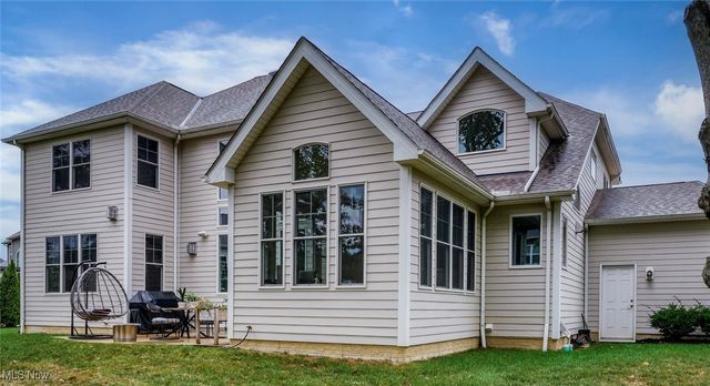 32557 Muirfield Drive, Avon Lake, OH 44012