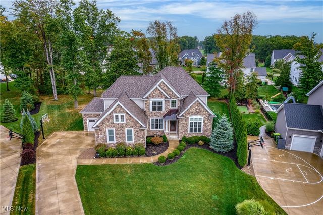 32557 Muirfield Drive, Avon Lake, OH 44012