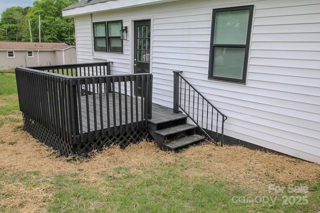 409 Apple Street B, Gastonia, NC 28054