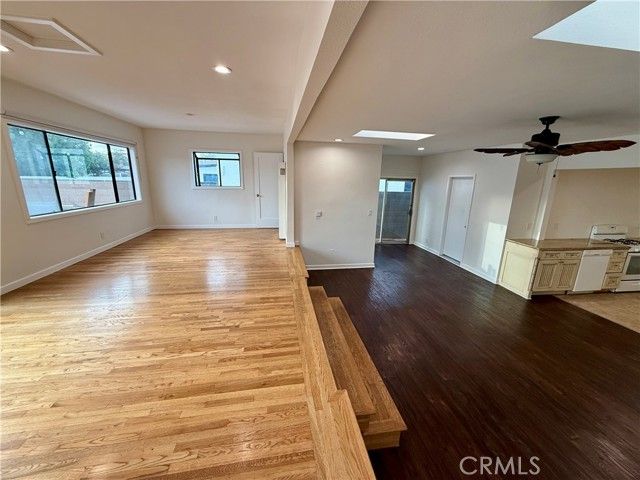 14621 Fonthill Avenue, Hawthorne, CA 90250