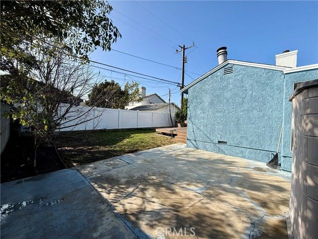 14621 Fonthill Avenue, Hawthorne, CA 90250