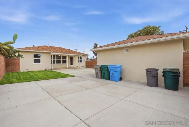6593 Delfern St, San Diego, CA 92120