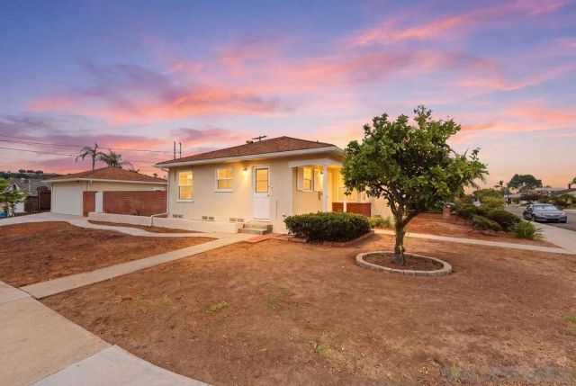 6593 Delfern St, San Diego, CA 92120