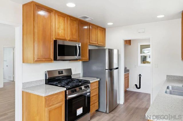 6593 Delfern St, San Diego, CA 92120