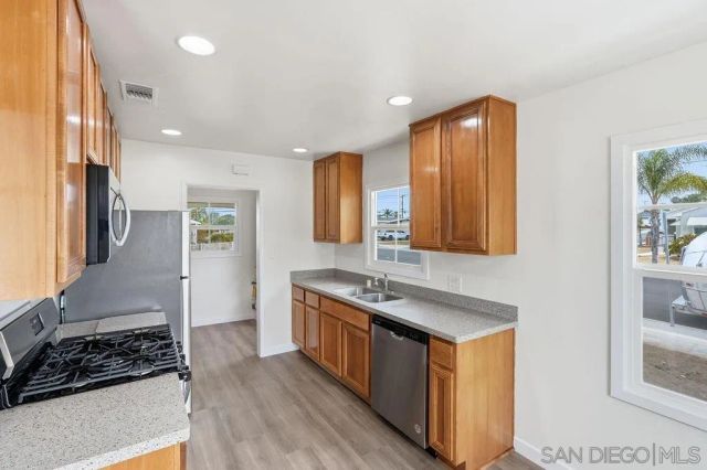 6593 Delfern St, San Diego, CA 92120