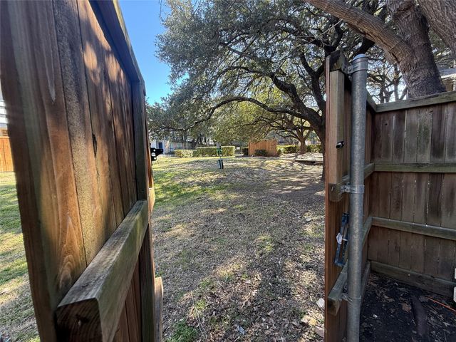 5840 Spring Valley Road 205, Dallas, TX 75254