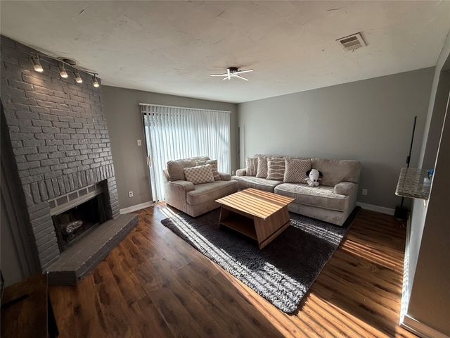 5840 Spring Valley Road 205, Dallas, TX 75254