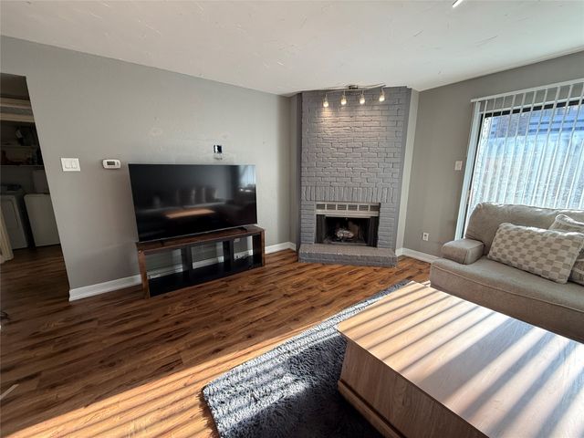 5840 Spring Valley Road 205, Dallas, TX 75254