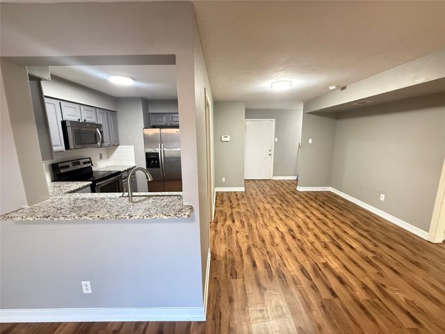 5840 Spring Valley Road 205, Dallas, TX 75254