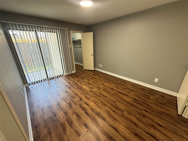 5840 Spring Valley Road 205, Dallas, TX 75254