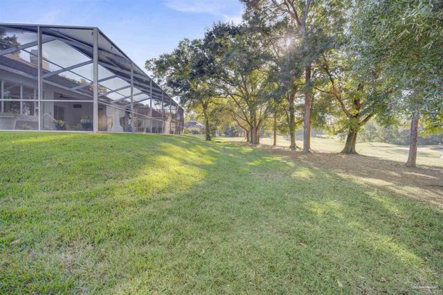 3149 Marcus Pointe Blvd, Pensacola, FL 32505