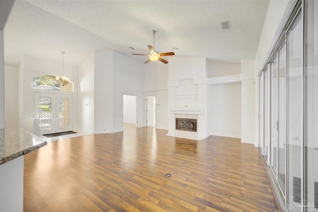 3149 Marcus Pointe Blvd, Pensacola, FL 32505