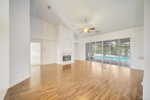 3149 Marcus Pointe Blvd, Pensacola, FL 32505