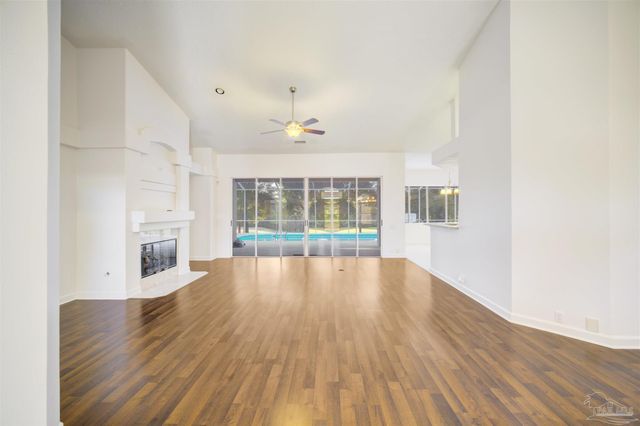 3149 Marcus Pointe Blvd, Pensacola, FL 32505