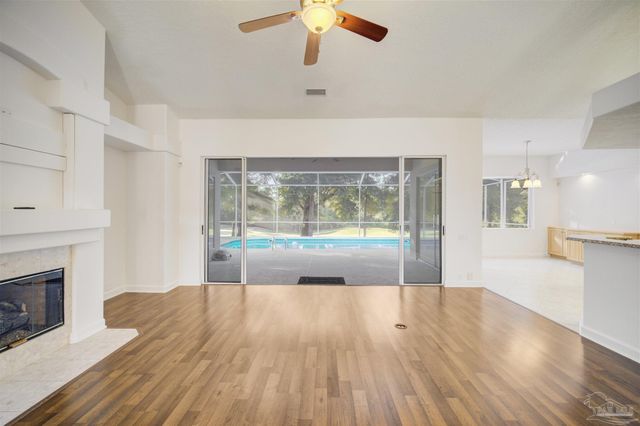 3149 Marcus Pointe Blvd, Pensacola, FL 32505