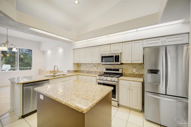 3149 Marcus Pointe Blvd, Pensacola, FL 32505