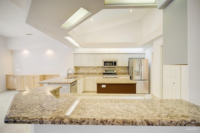 3149 Marcus Pointe Blvd, Pensacola, FL 32505