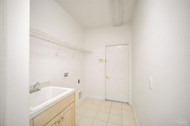 3149 Marcus Pointe Blvd, Pensacola, FL 32505