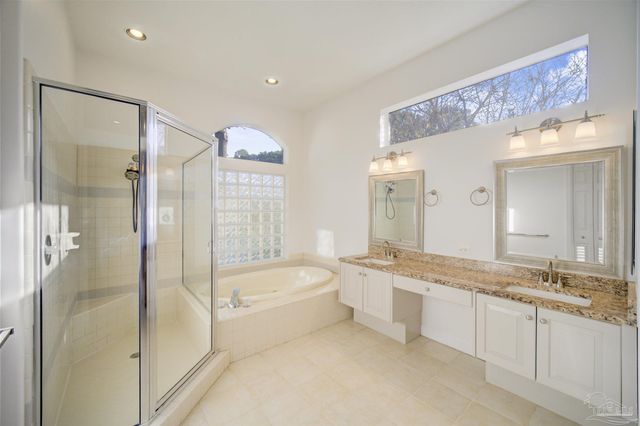 3149 Marcus Pointe Blvd, Pensacola, FL 32505