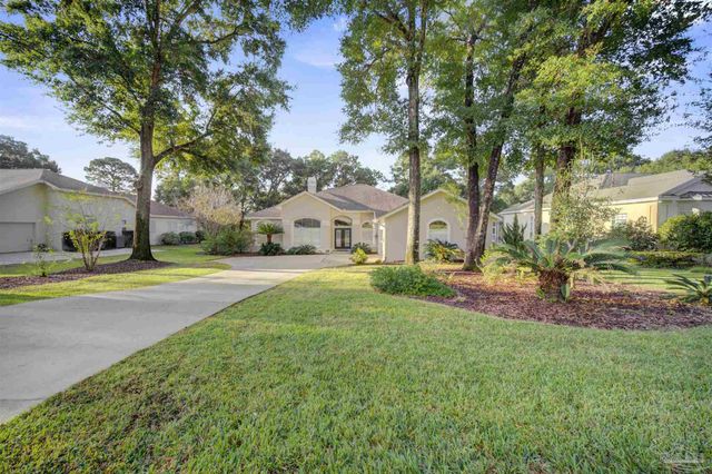 3149 Marcus Pointe Blvd, Pensacola, FL 32505