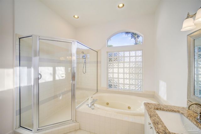 3149 Marcus Pointe Blvd, Pensacola, FL 32505