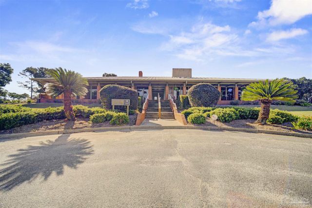 3149 Marcus Pointe Blvd, Pensacola, FL 32505