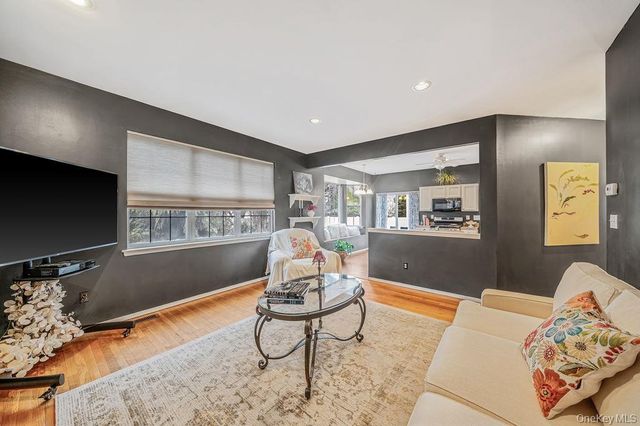 120 Cranberry Court, Melville, NY 11747