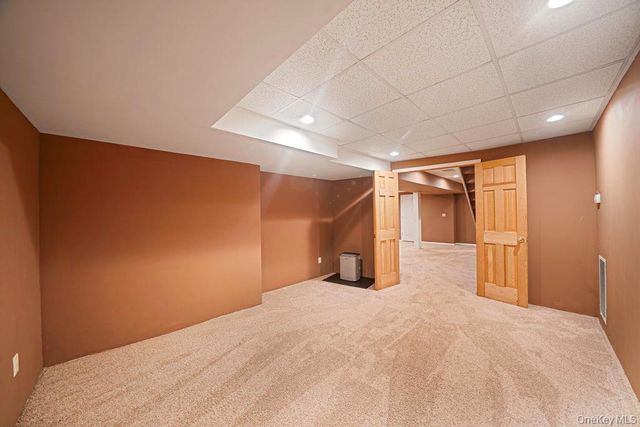 120 Cranberry Court, Melville, NY 11747