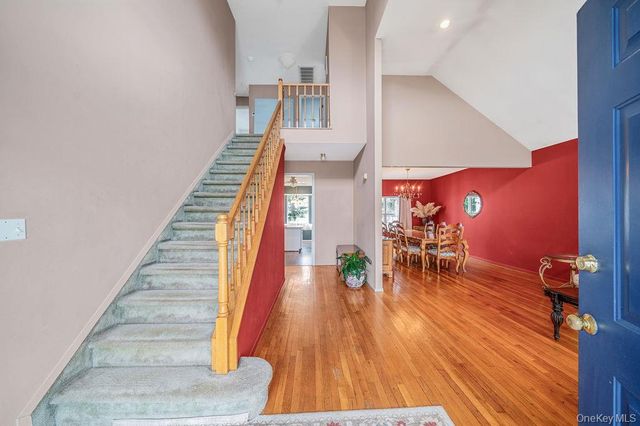 120 Cranberry Court, Melville, NY 11747