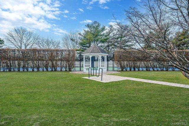 120 Cranberry Court, Melville, NY 11747