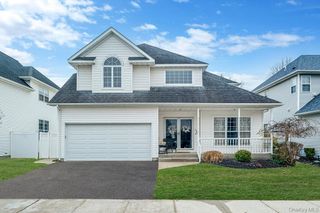 120 Cranberry Court, Melville, NY 11747