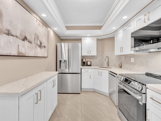 3300 NE 36th Street 302, Fort Lauderdale, FL 33308