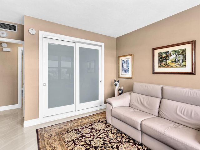3300 NE 36th Street 302, Fort Lauderdale, FL 33308