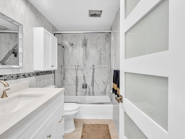 3300 NE 36th Street 302, Fort Lauderdale, FL 33308