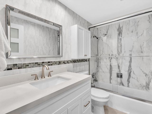 3300 NE 36th Street 302, Fort Lauderdale, FL 33308
